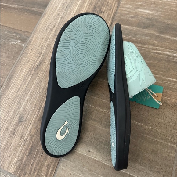 OLUKAI Women's Punua Olu Slides size 11 NWT - Picture 9 of 9